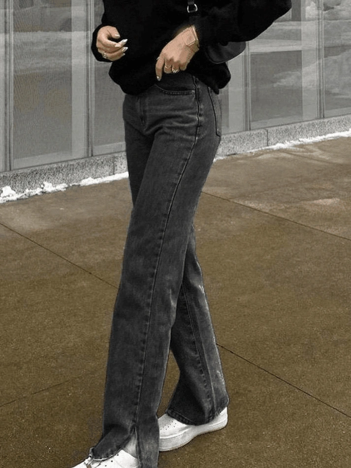 Verwaschene Boyfriend Jeans mit Schlitz Ein Hauch von Freiheit für deine Beine Cool & lässig jetzt!